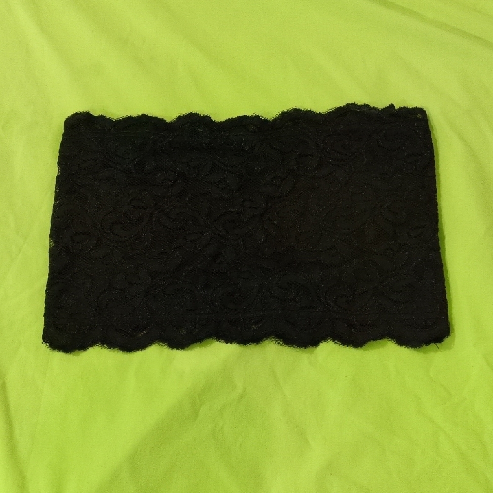 Elegant Black Lace Bandeau S